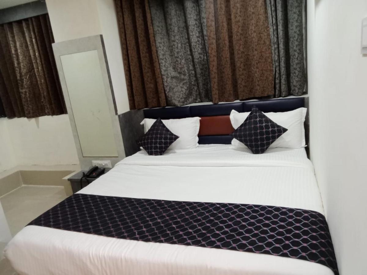 Hotel Rk Villa Vadodara Zewnętrze zdjęcie