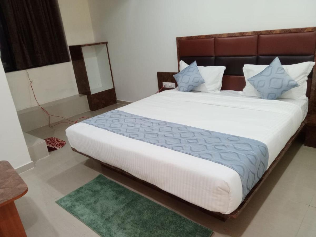 Hotel Rk Villa Vadodara Zewnętrze zdjęcie