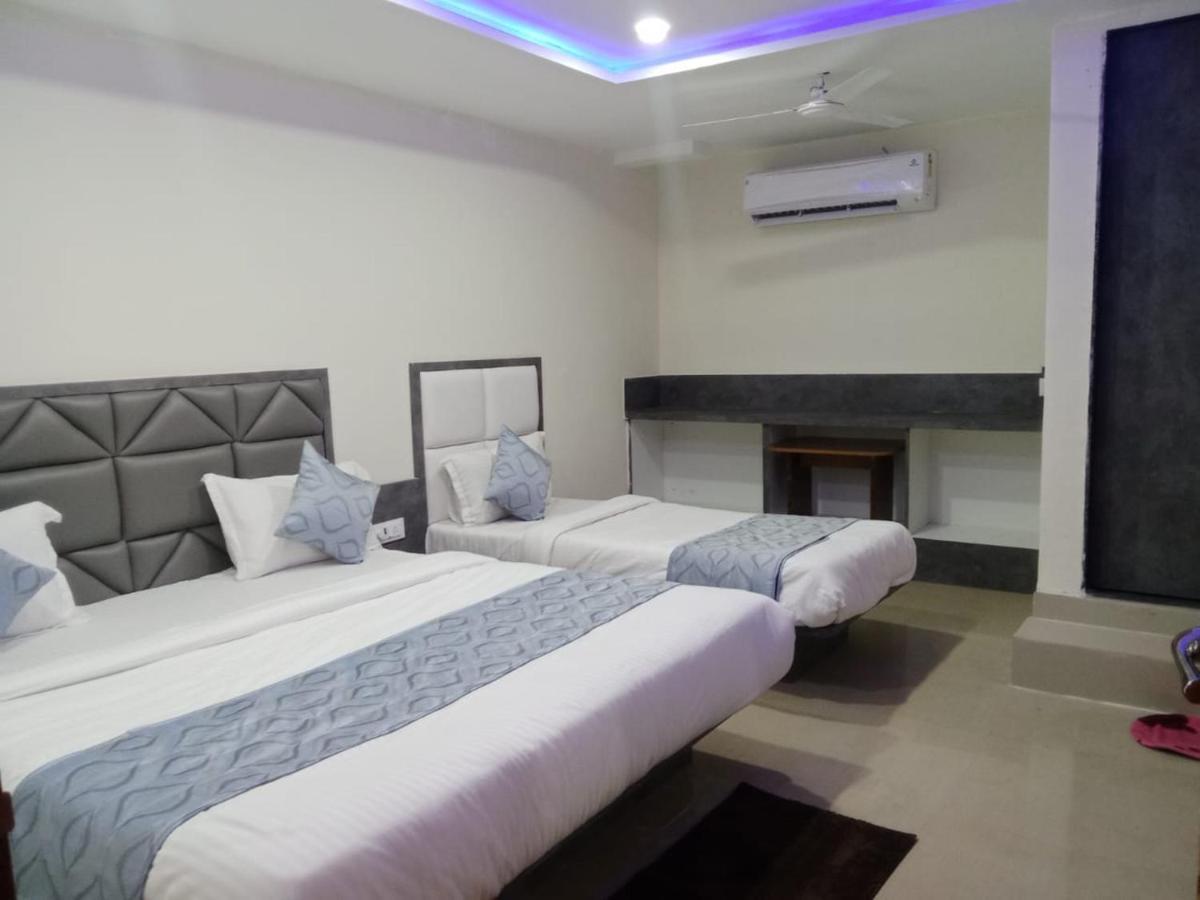 Hotel Rk Villa Vadodara Zewnętrze zdjęcie