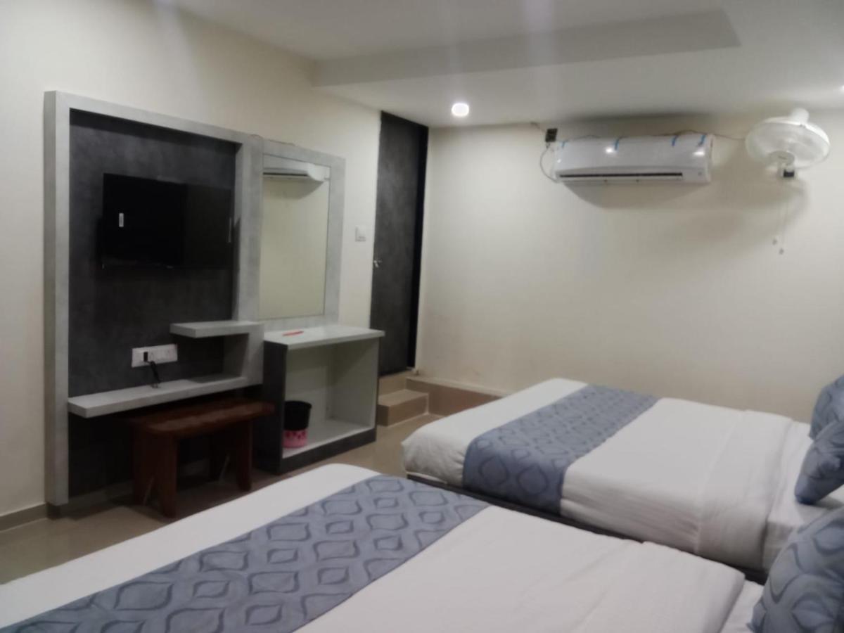 Hotel Rk Villa Vadodara Zewnętrze zdjęcie
