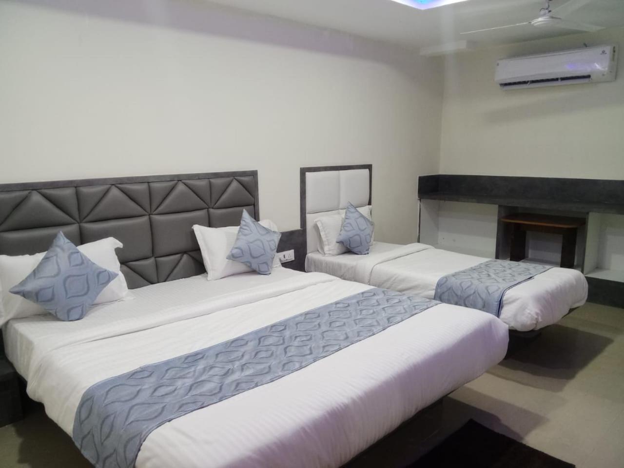 Hotel Rk Villa Vadodara Zewnętrze zdjęcie