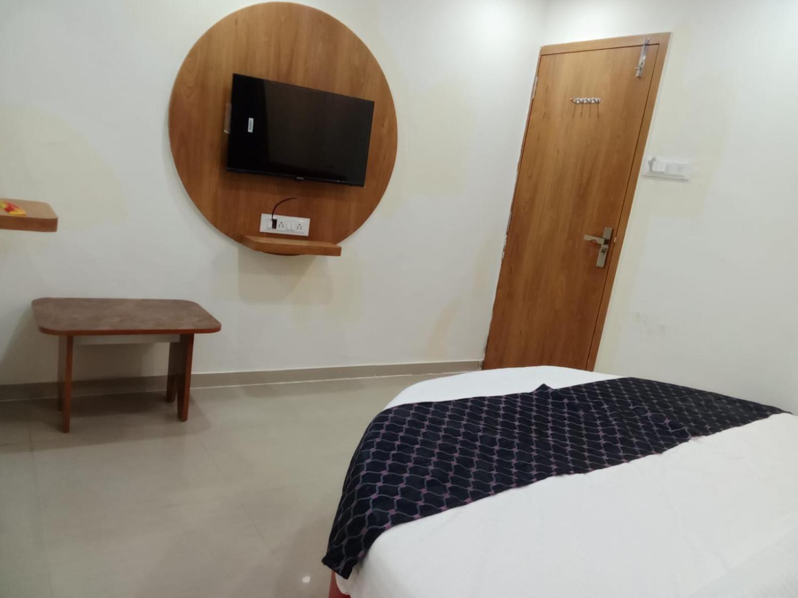 Hotel Rk Villa Vadodara Zewnętrze zdjęcie